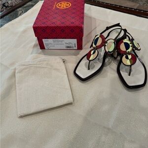 Tory Burch Marquetry Flat Disc Leather Sandal Size 8 Like New Condition Box/Bag